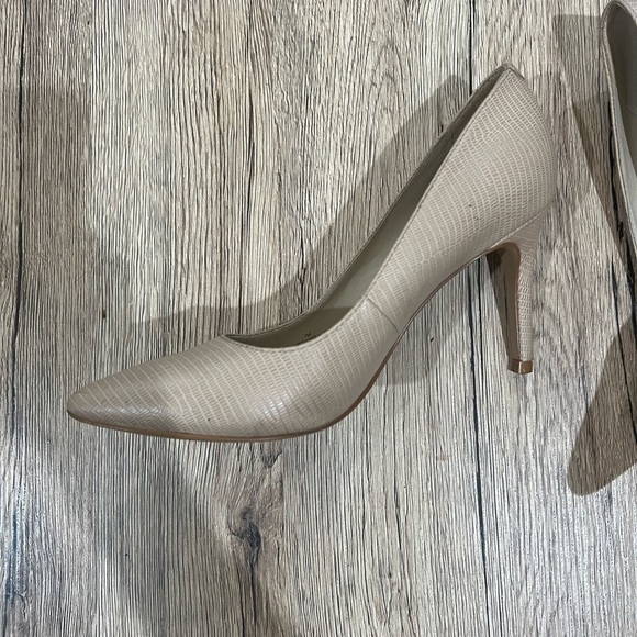 Marc fisher Darren heels - Picture 2 of 9